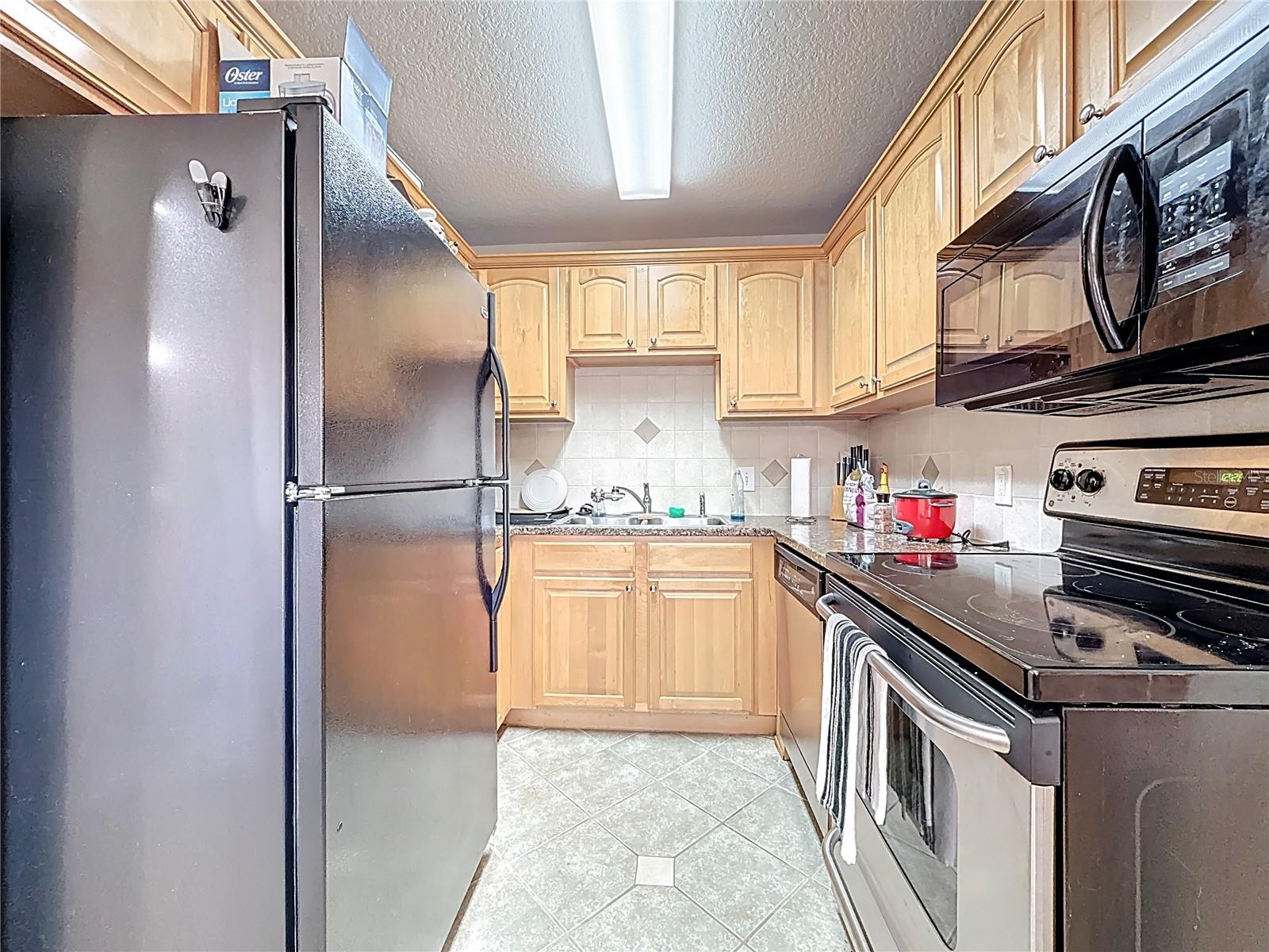 GOLFVIEW II CONDO - Residential