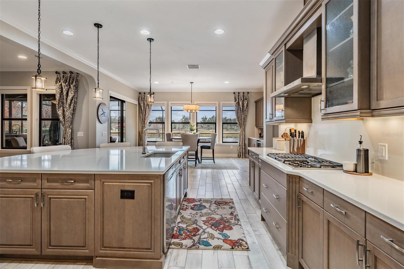 ESTANCIA - Residential