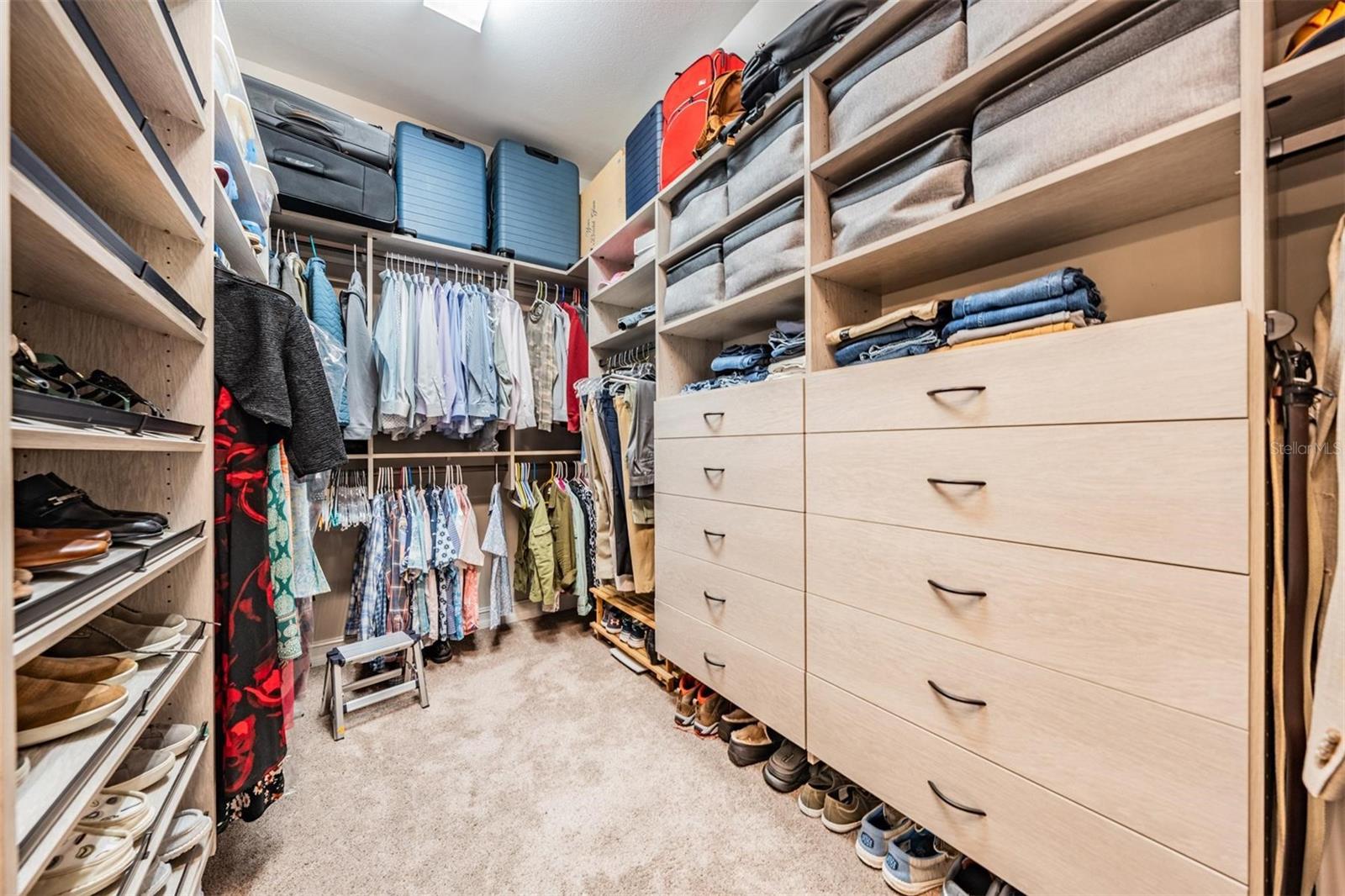 ESTANCIA - Residential