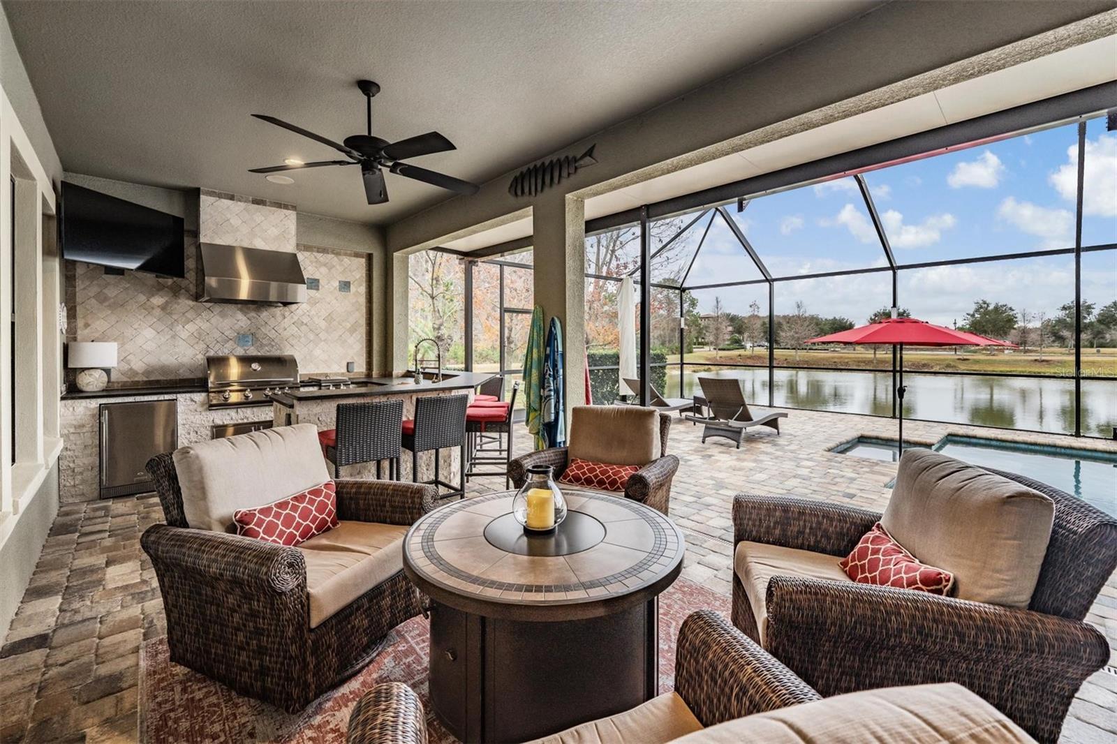 ESTANCIA - Residential