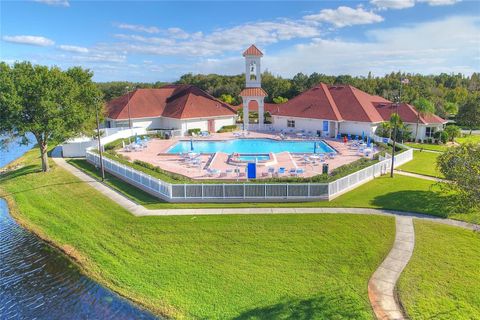 A home in LAKELAND