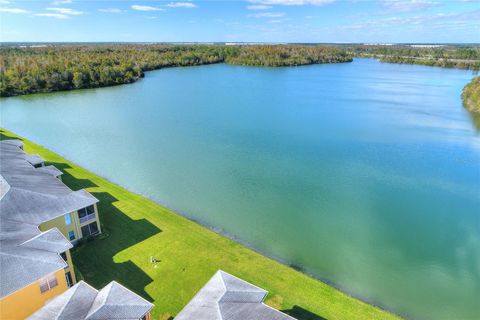 A home in LAKELAND