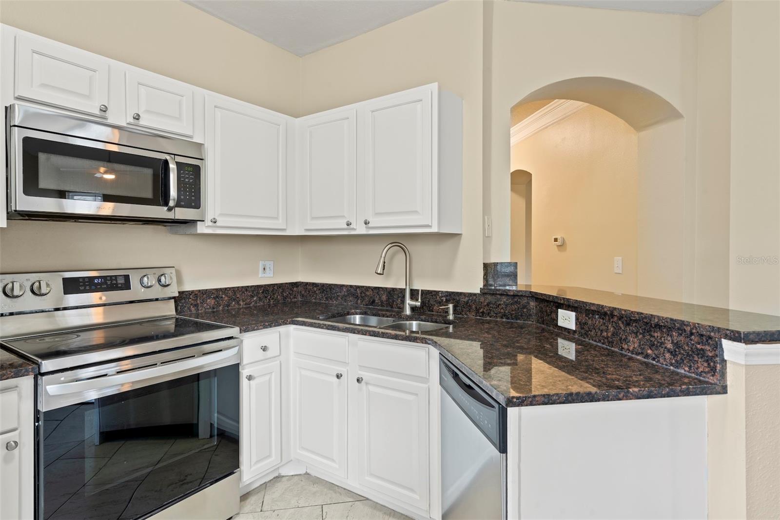 THE VILLAS CONDO - Residential