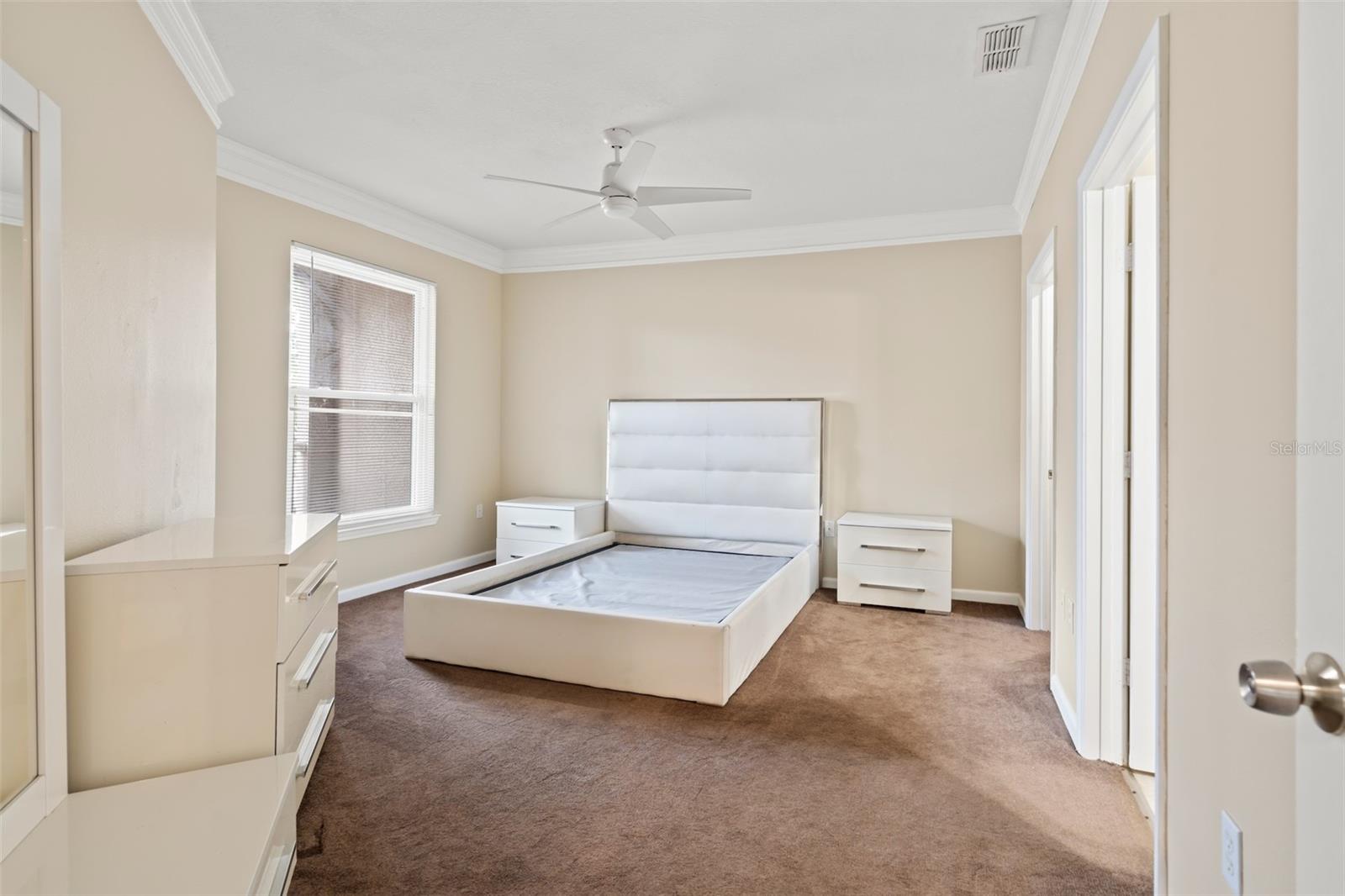 THE VILLAS CONDO - Residential