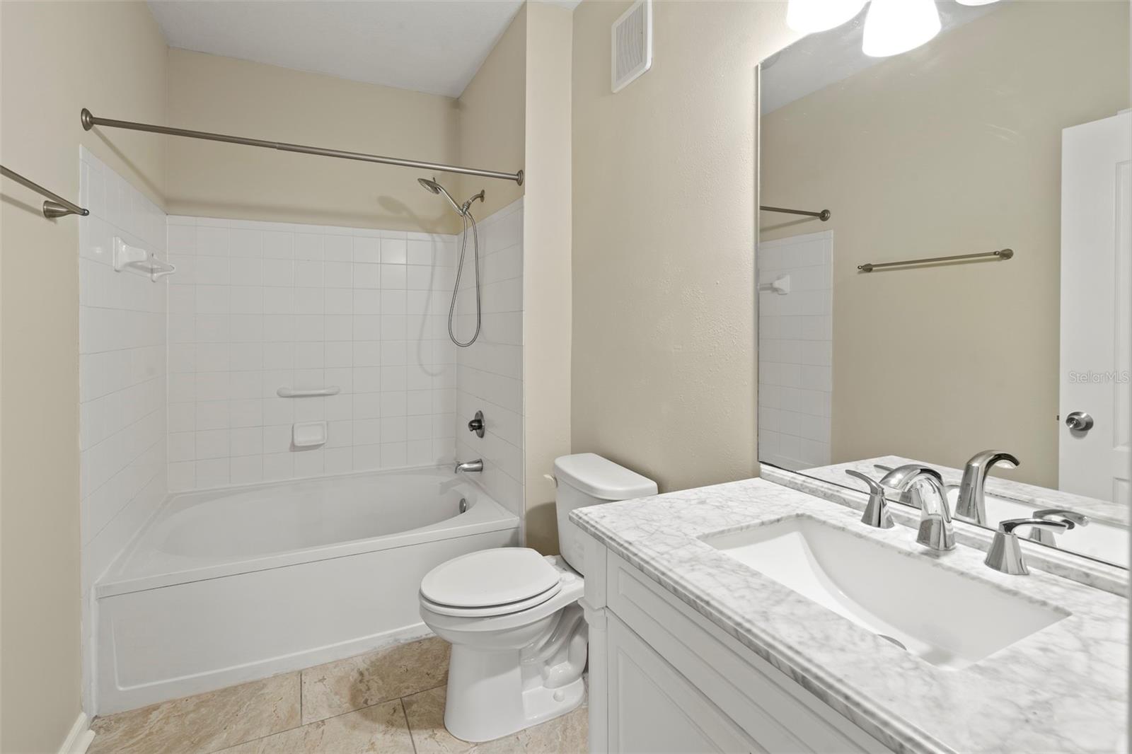 THE VILLAS CONDO - Residential