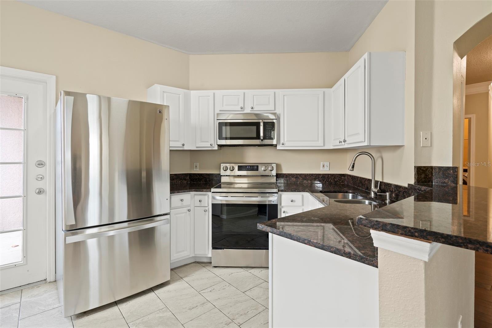 THE VILLAS CONDO - Residential