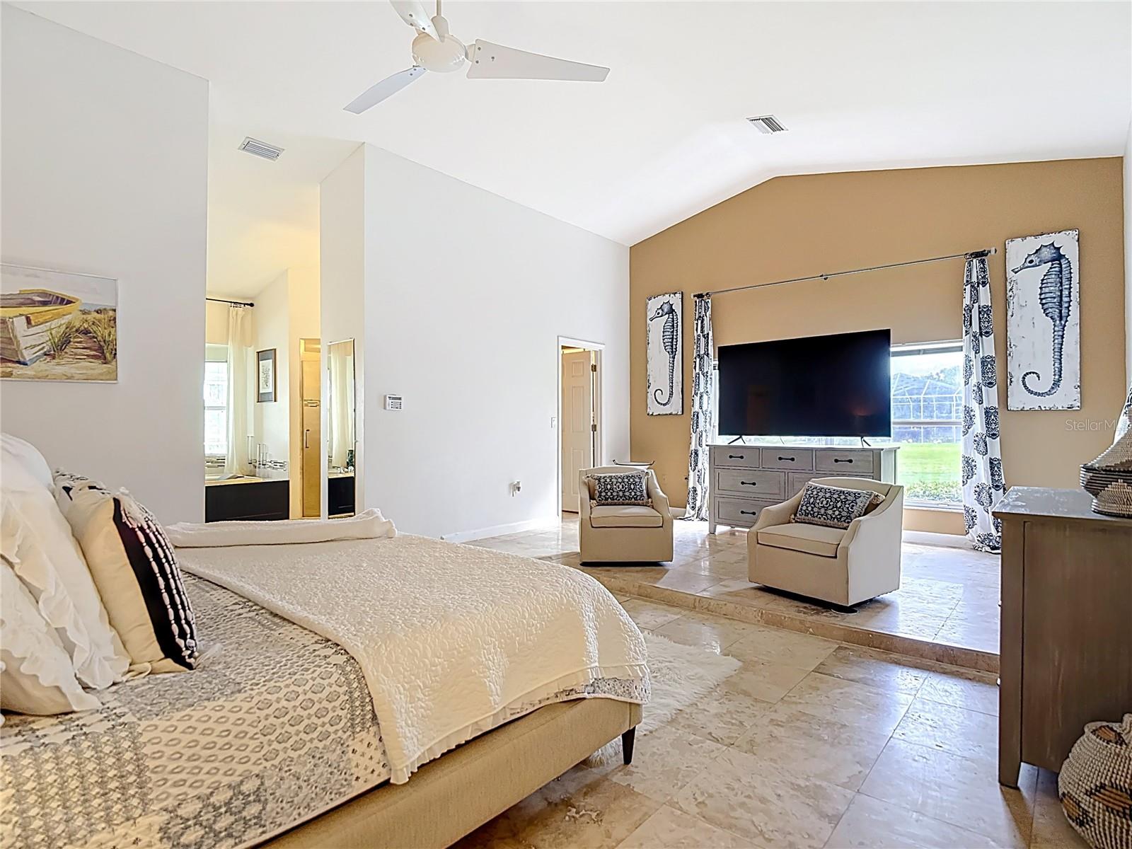 ROYAL HIGHLANDS - Residential