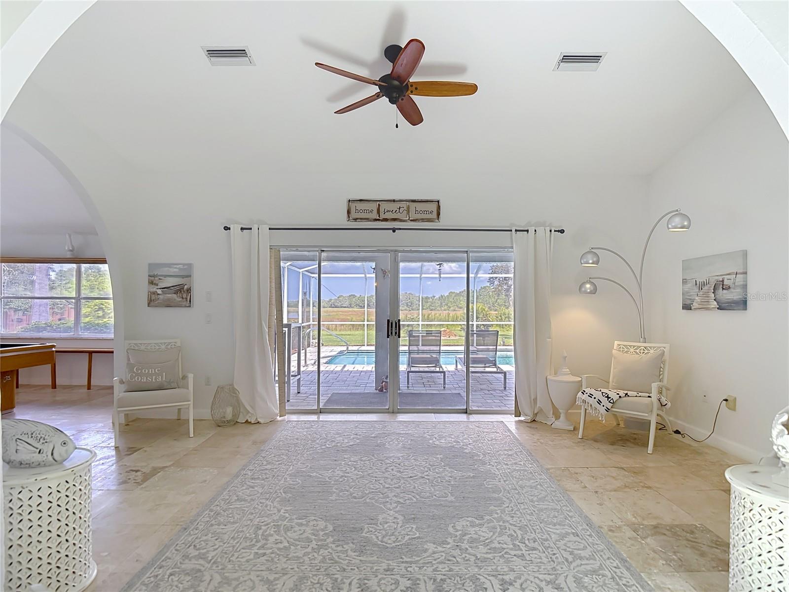 ROYAL HIGHLANDS - Residential