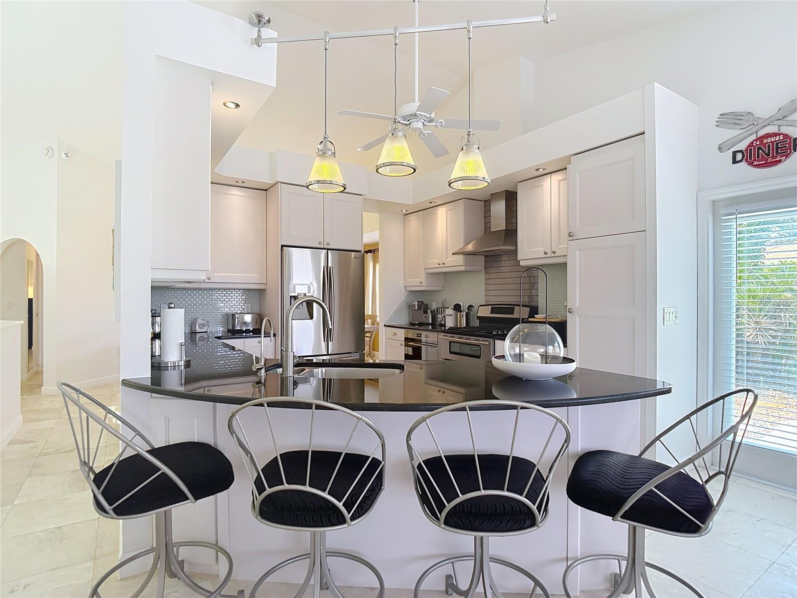 ROYAL HIGHLANDS - Residential