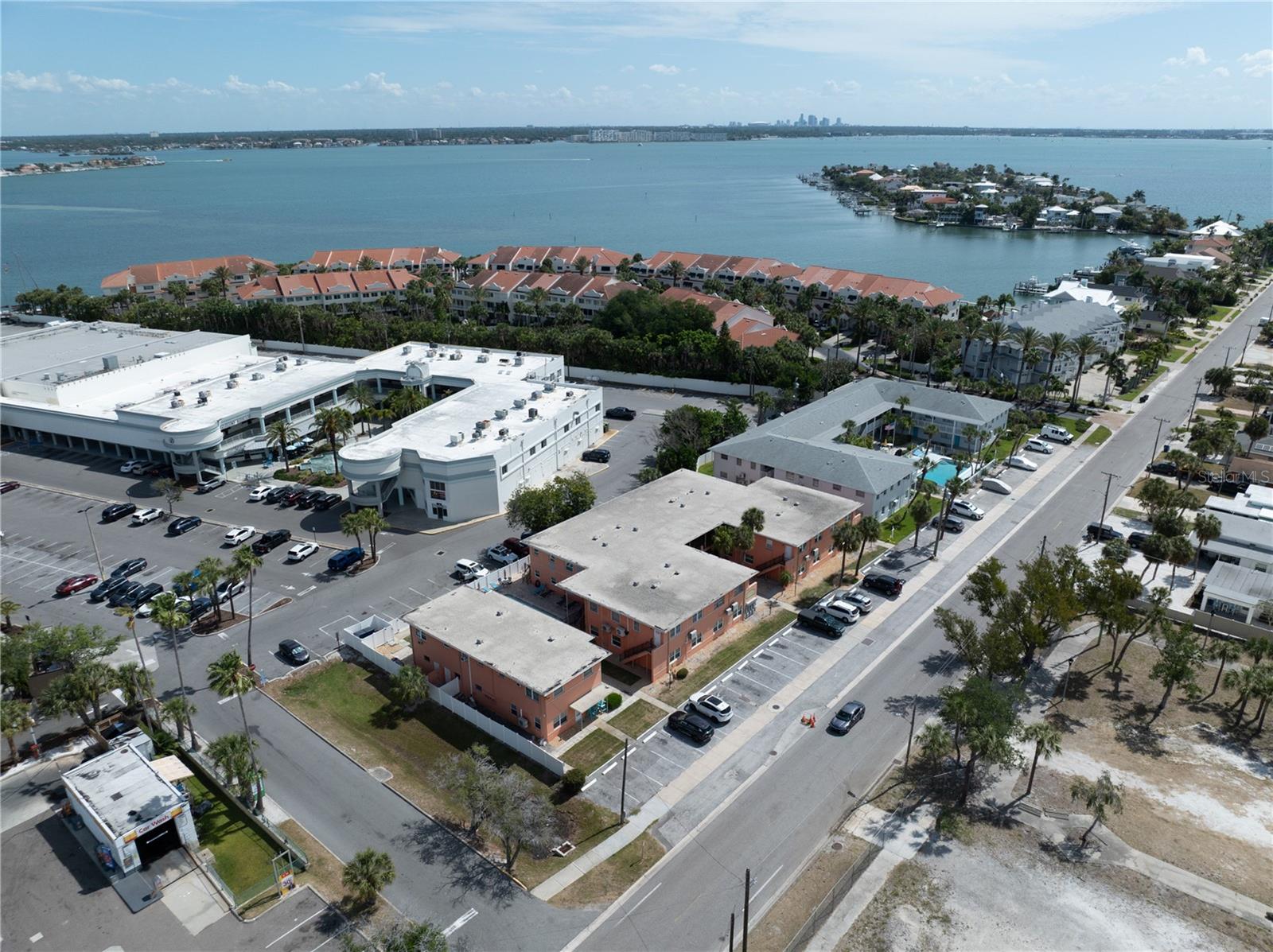 LIDO GARDENS CONDO - Residential