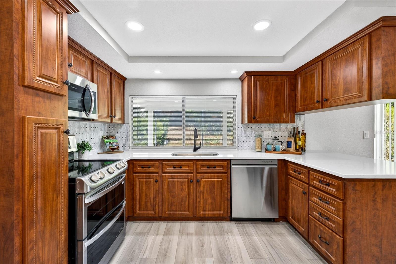BEACON WOODS VILLAGE - Residential
