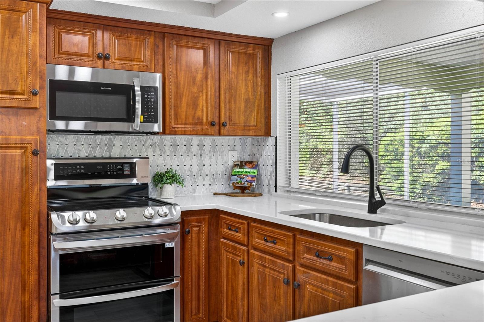 BEACON WOODS VILLAGE - Residential