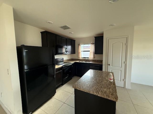 RIDGE/SWAN LAKE - Residential
