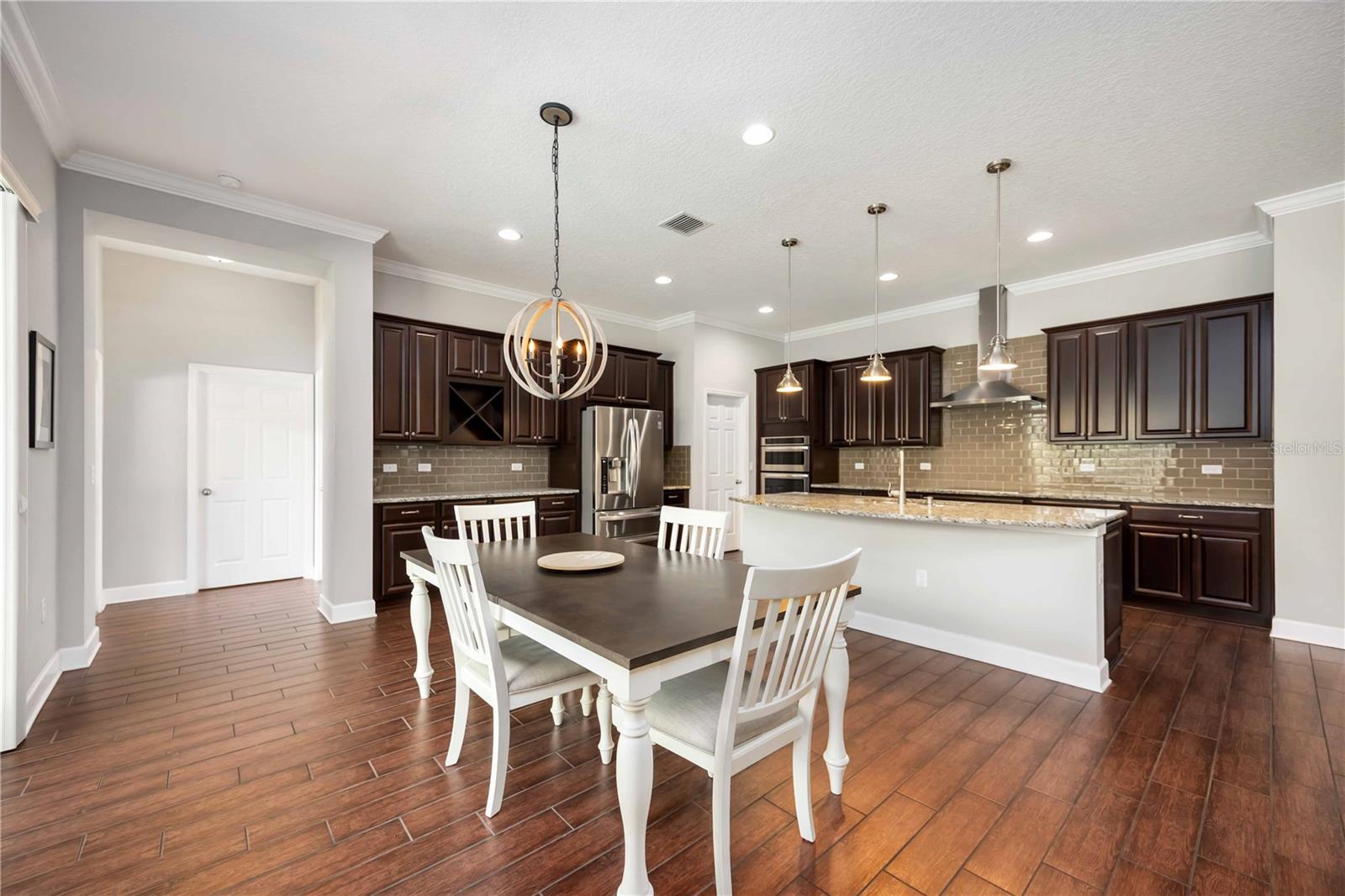 SERENITY CREEK - Residential