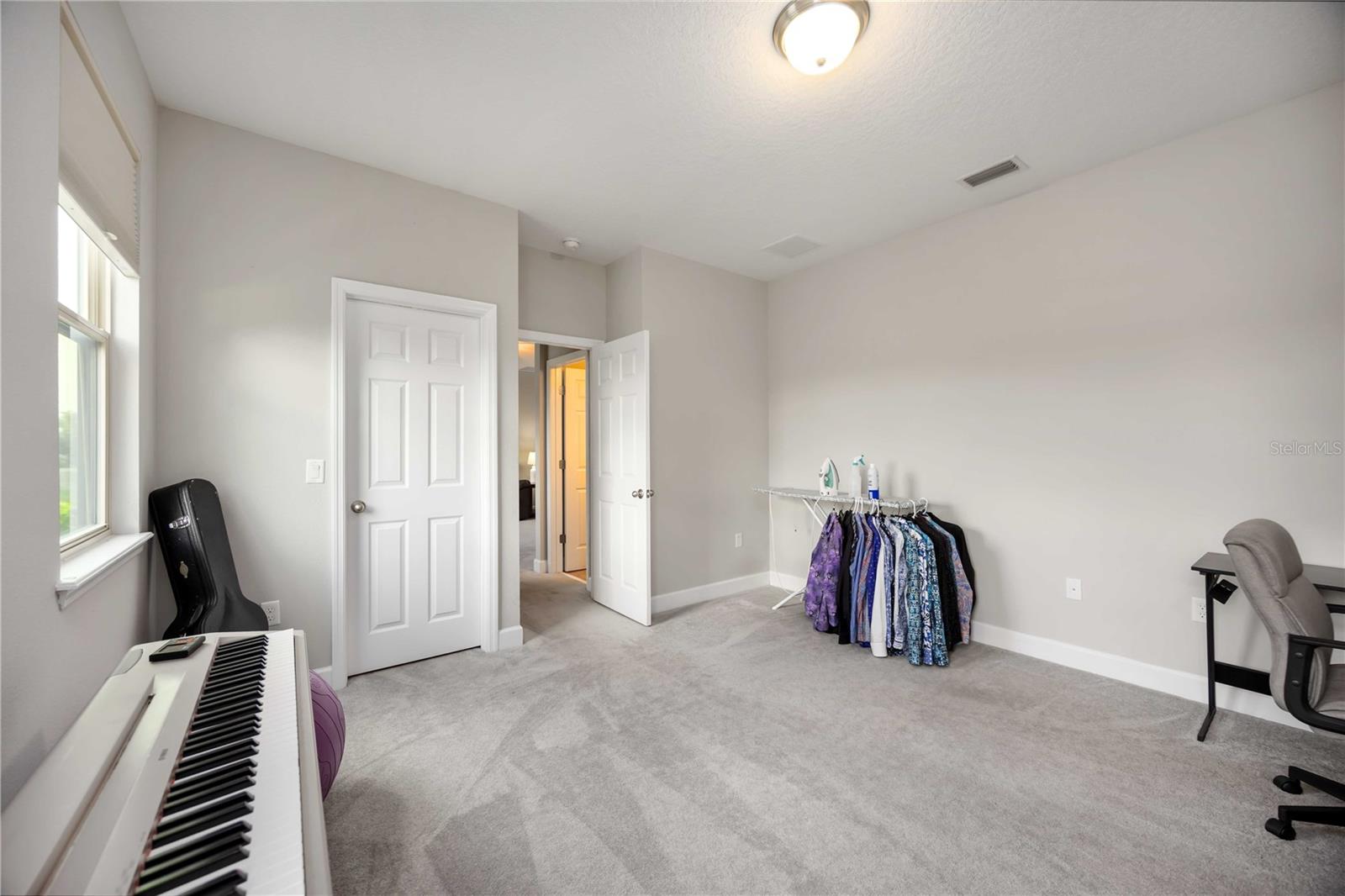 SERENITY CREEK - Residential