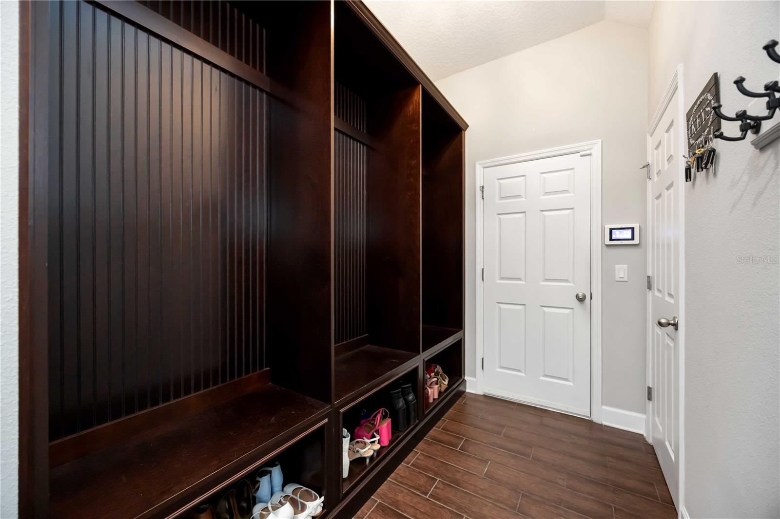 SERENITY CREEK - Residential