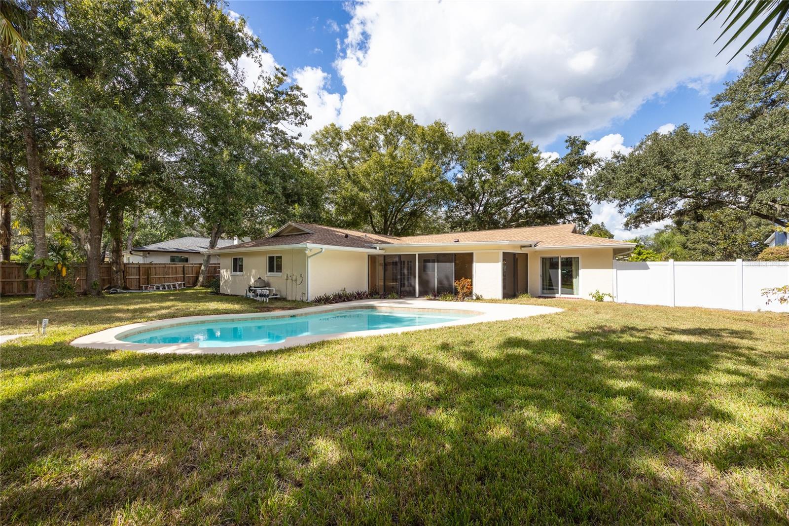 MAGDALENE GROVE 1ST ADD - Residential