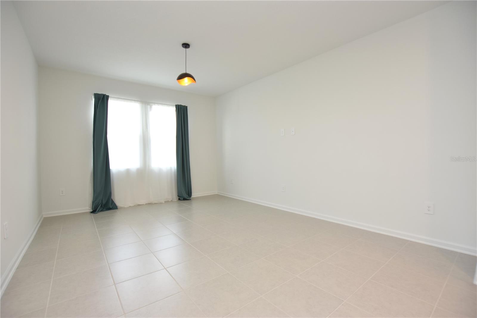 SOL VISTA TH - Residential Lease