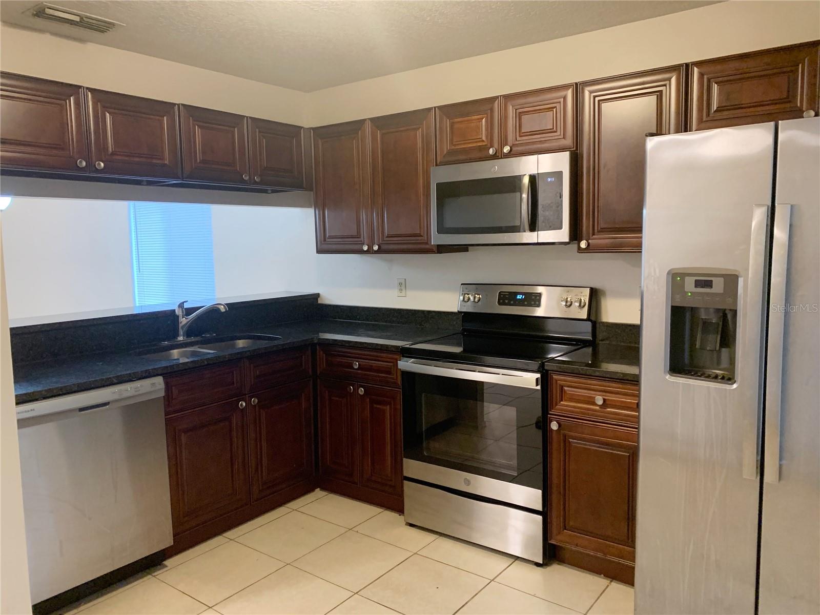 GINGER CREEK - Residential Lease