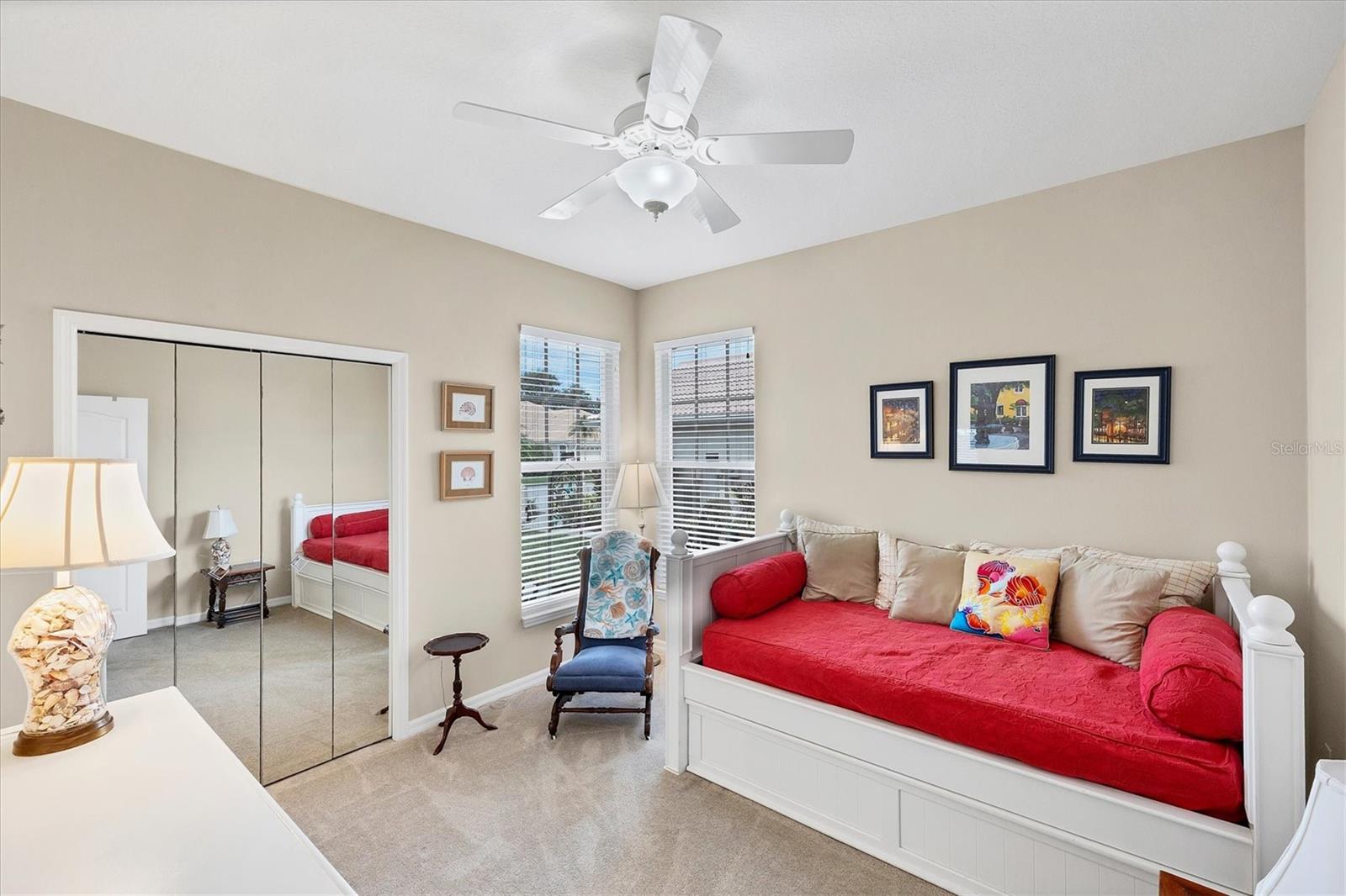 PELICAN POINTE GOLF & COUNTRY CLUB - Residential