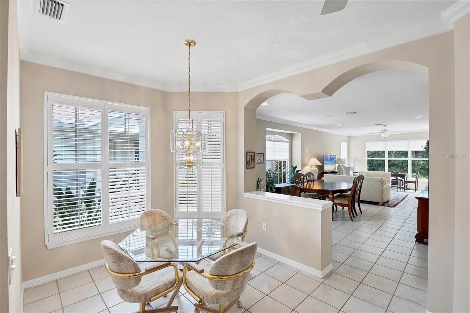 PELICAN POINTE GOLF & COUNTRY CLUB - Residential