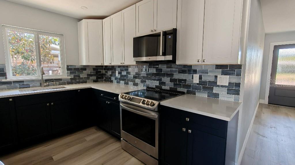 BONITA MANOR - Residential