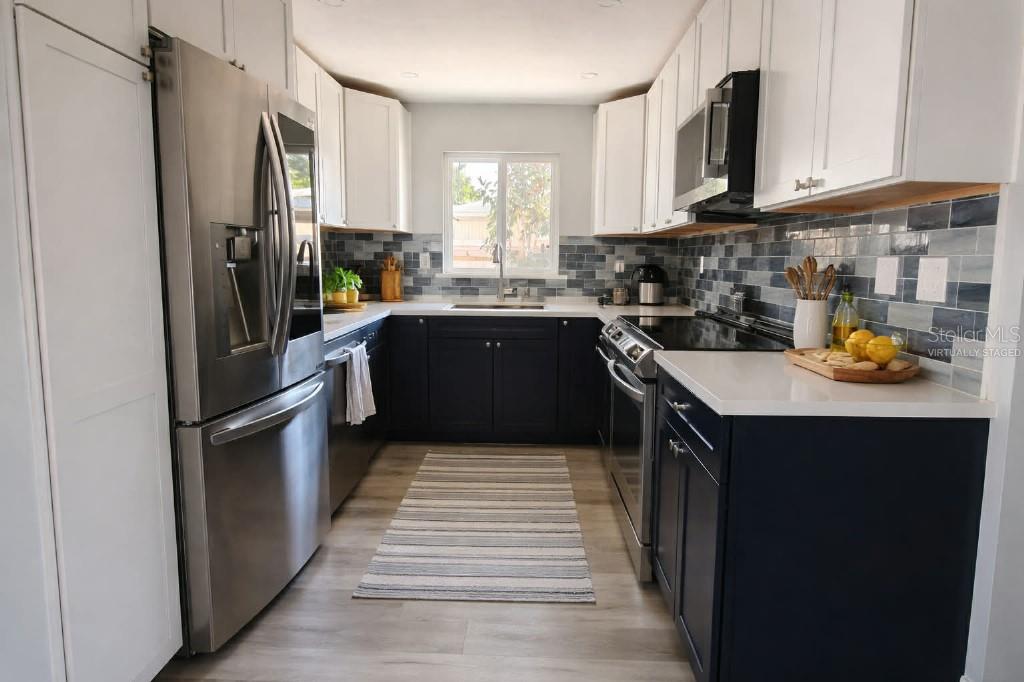 BONITA MANOR - Residential