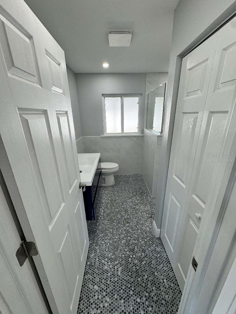 BONITA MANOR - Residential