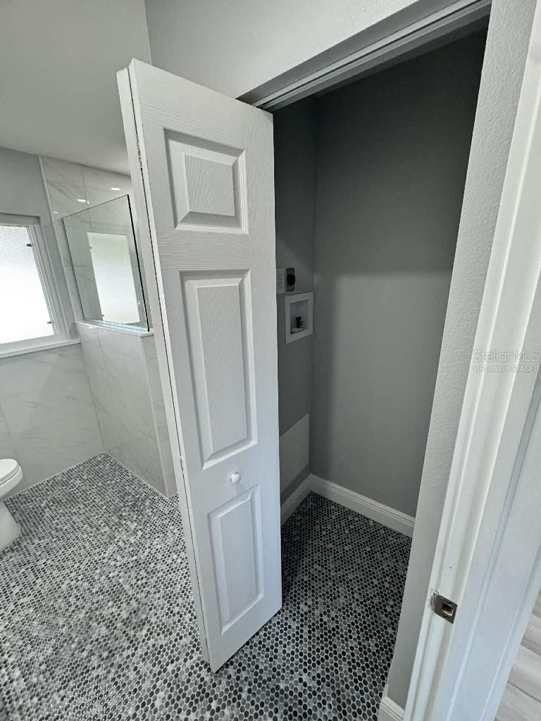 BONITA MANOR - Residential