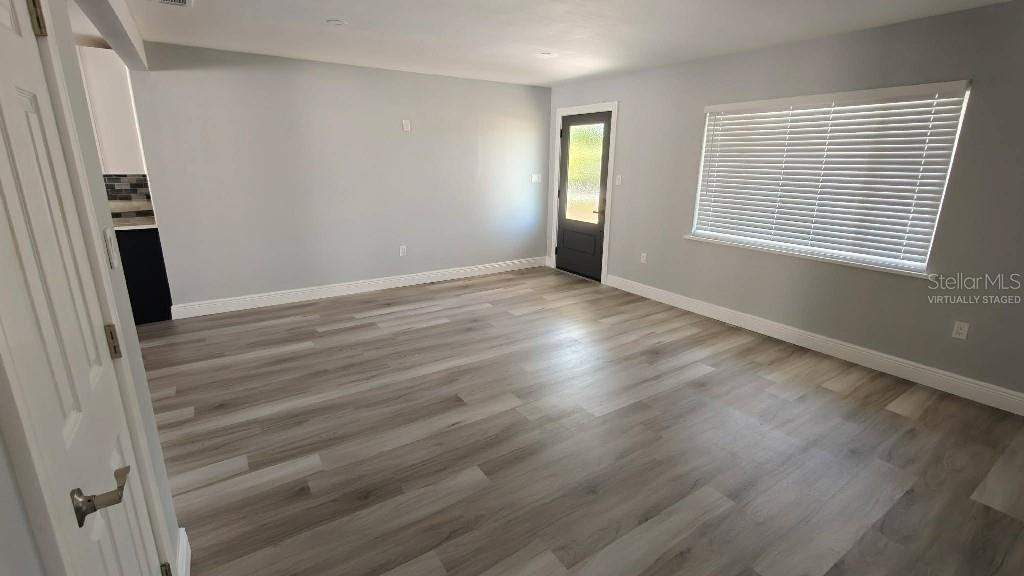 BONITA MANOR - Residential