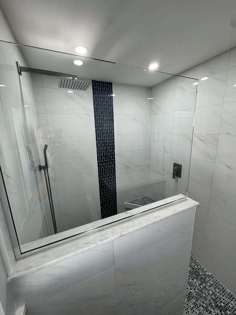 BONITA MANOR - Residential