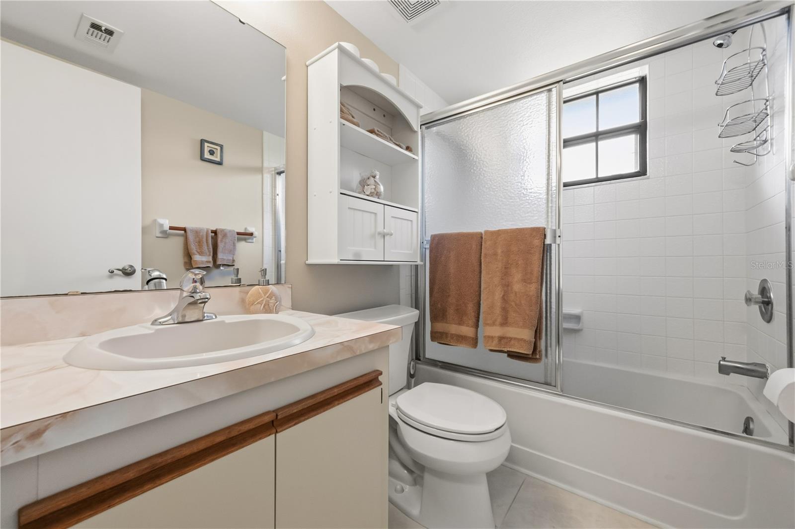 OAKS 03 - Residential