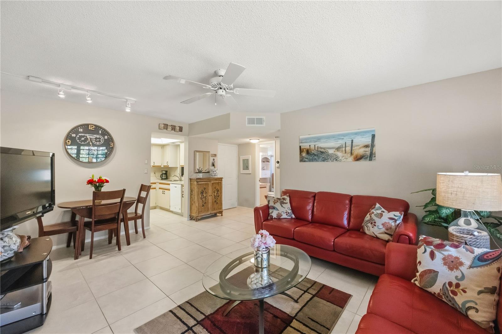 OAKS 03 - Residential