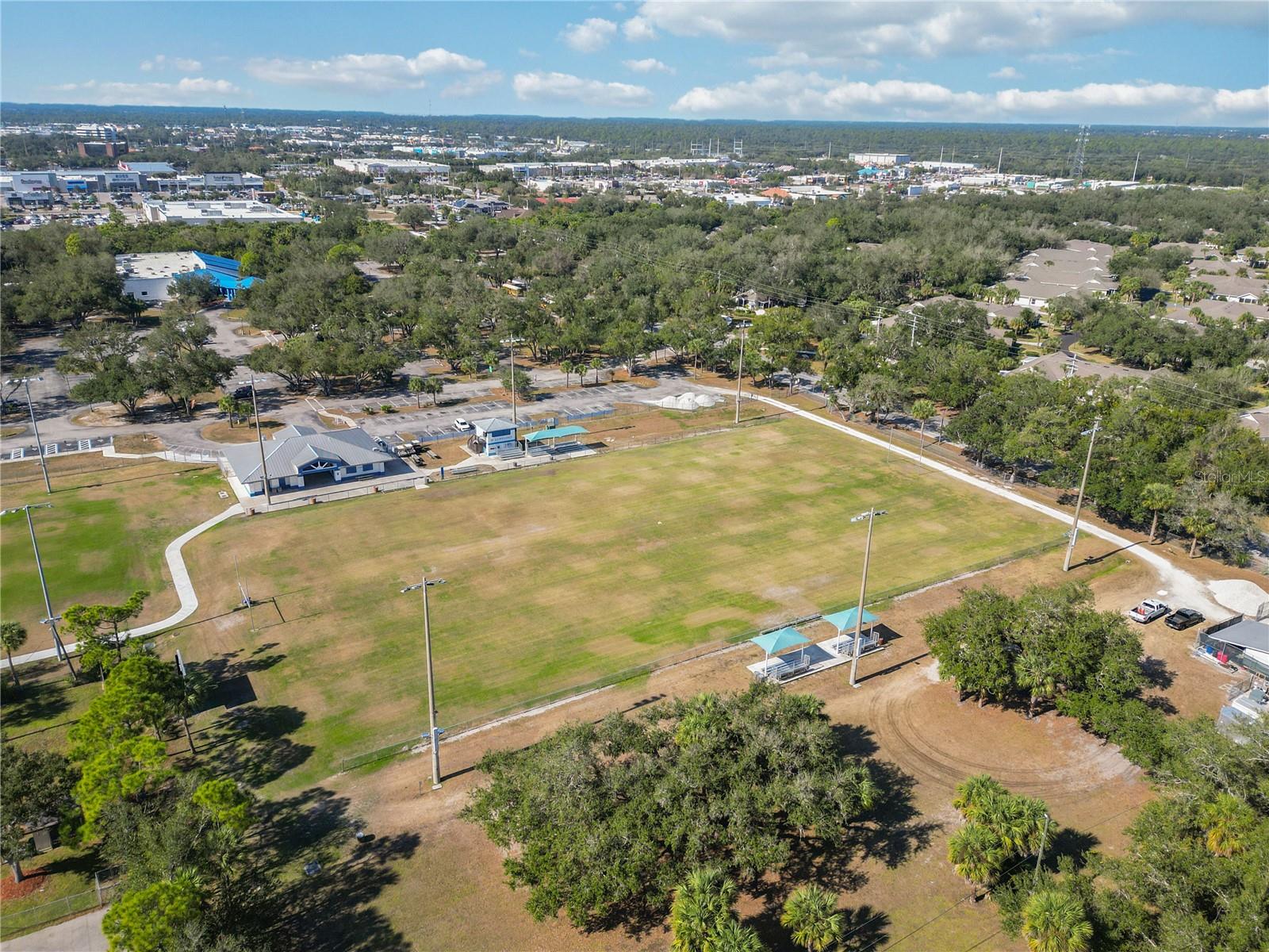 OAKS 03 - Residential