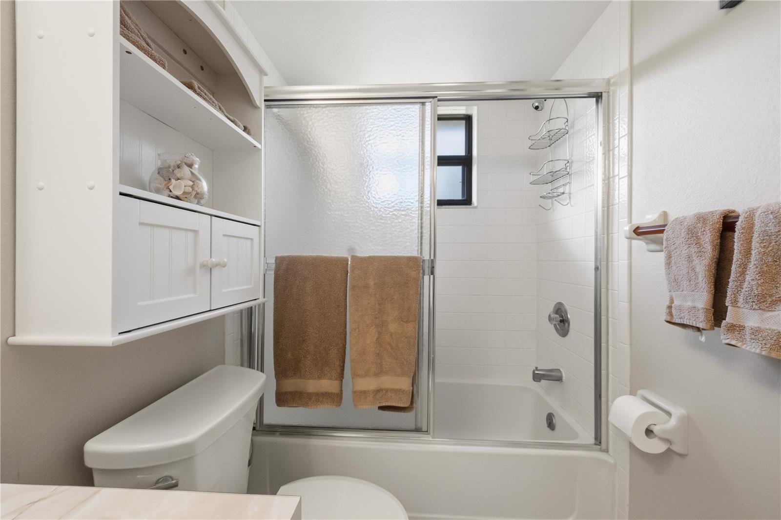 OAKS 03 - Residential