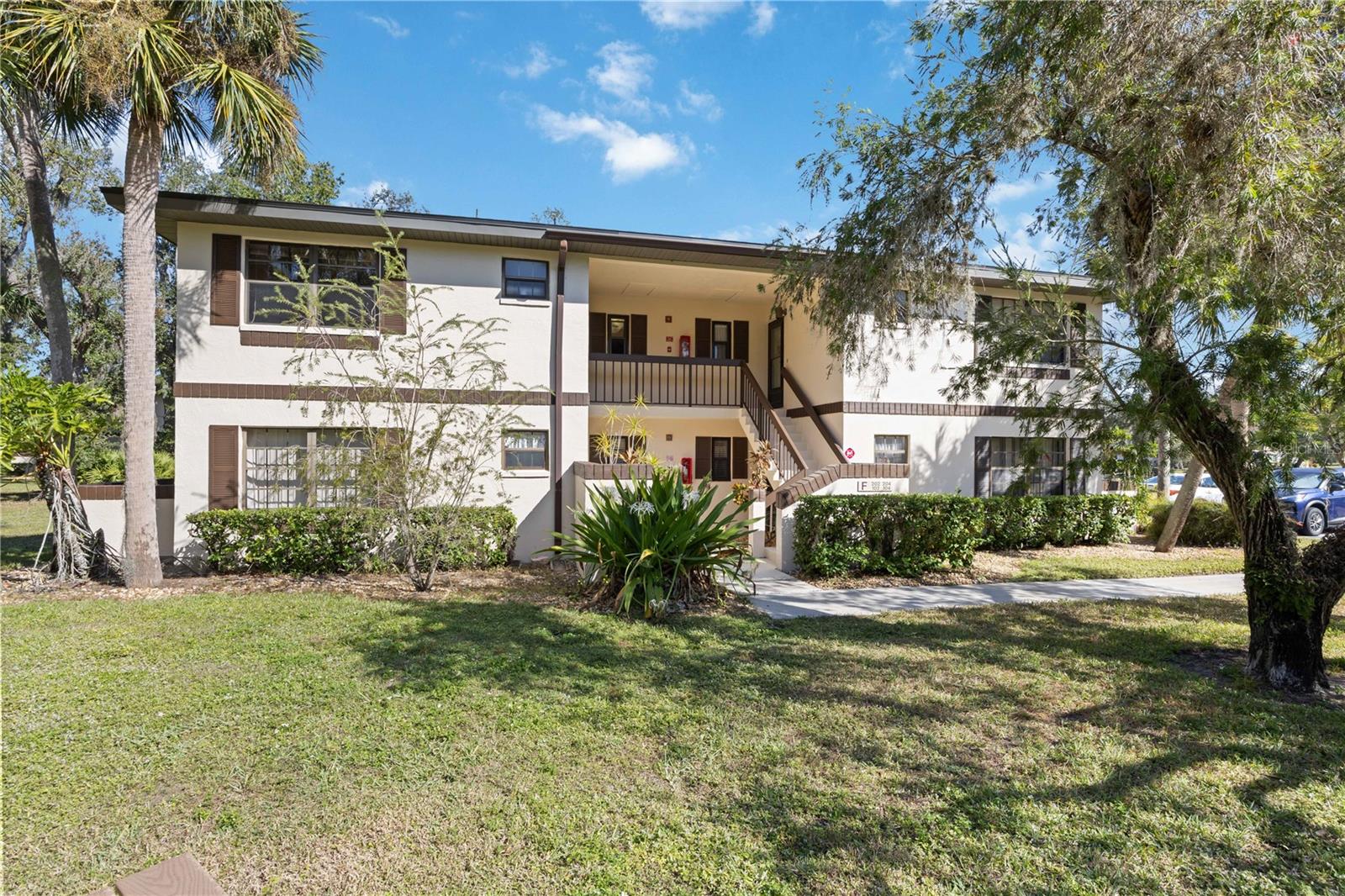 OAKS 03 - Residential