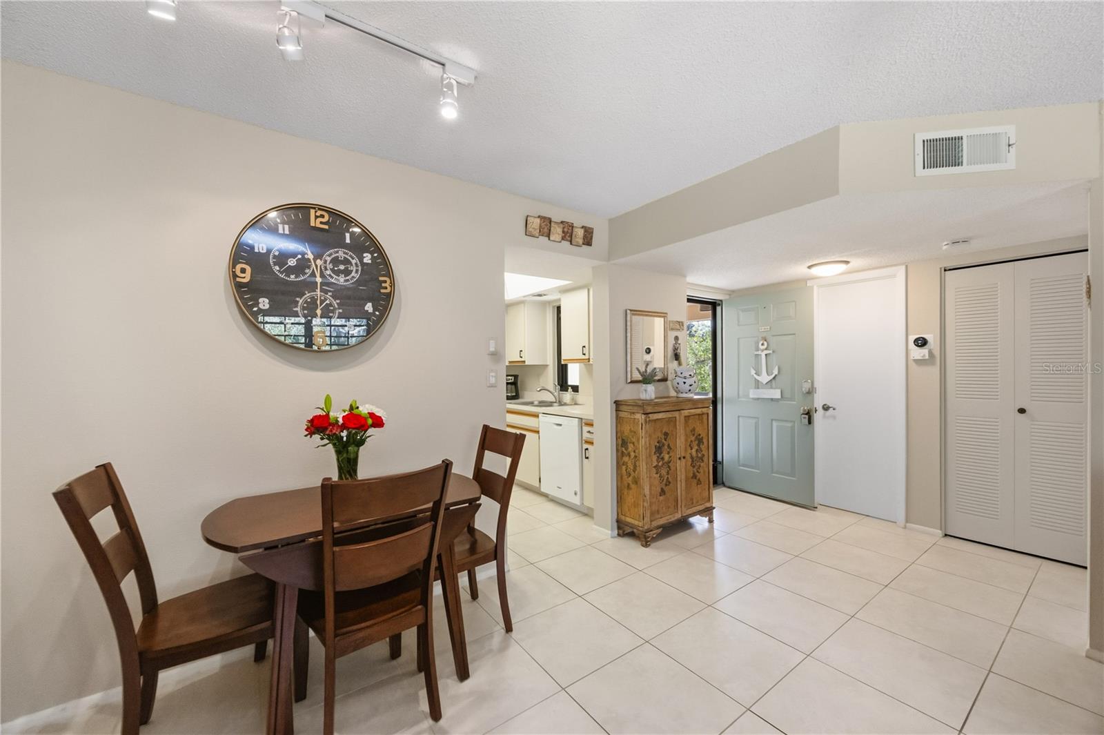 OAKS 03 - Residential