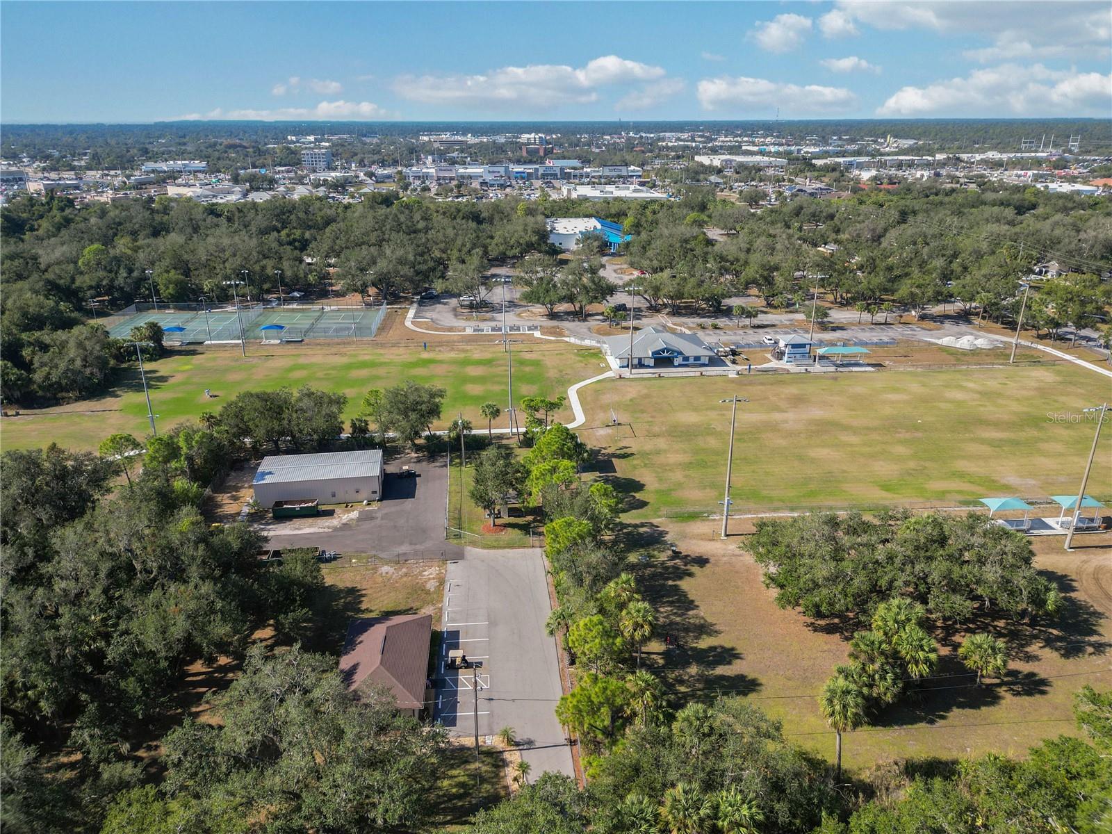 OAKS 03 - Residential