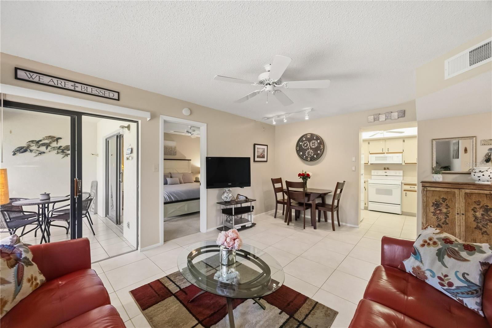 OAKS 03 - Residential