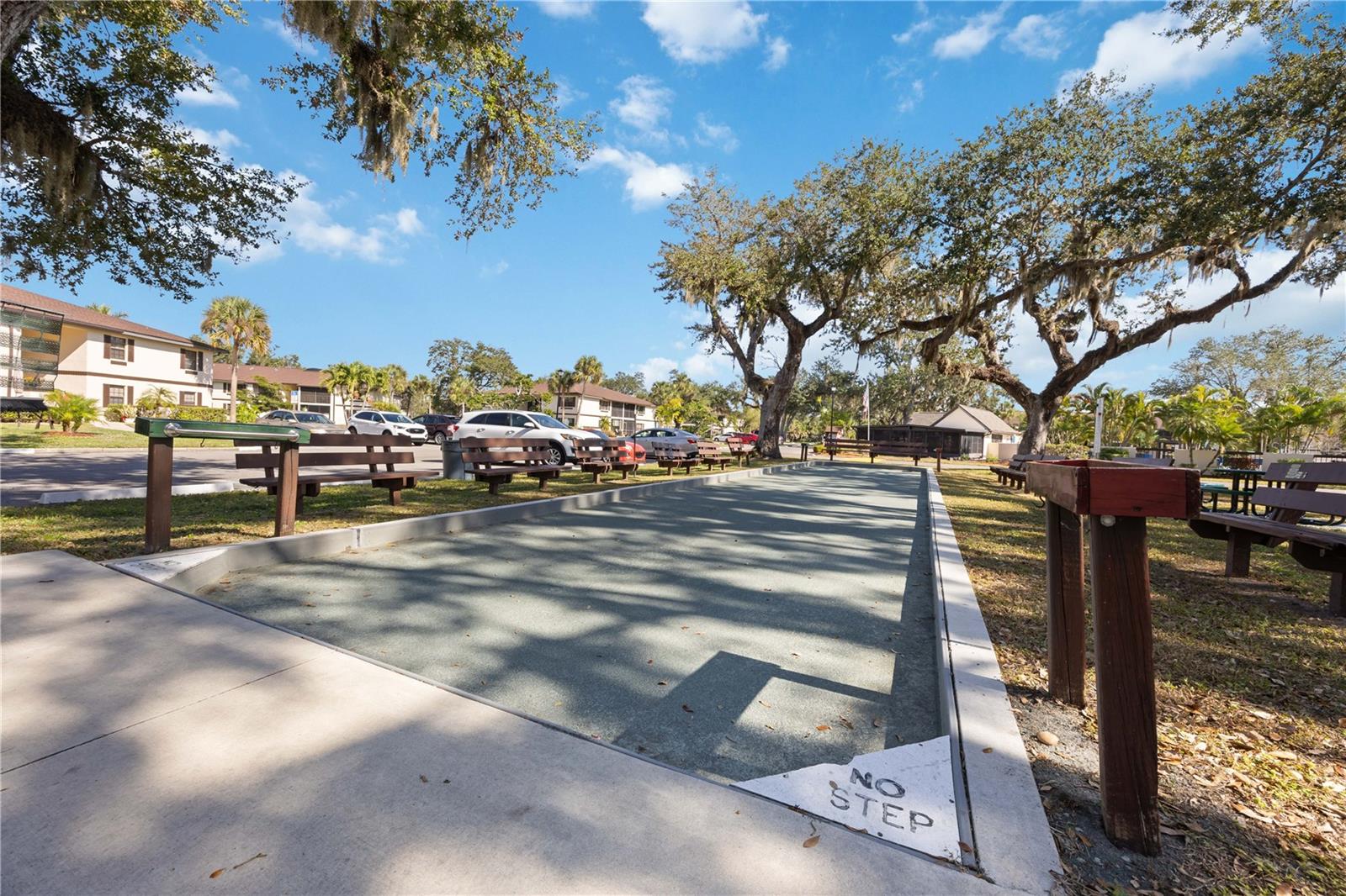 OAKS 03 - Residential