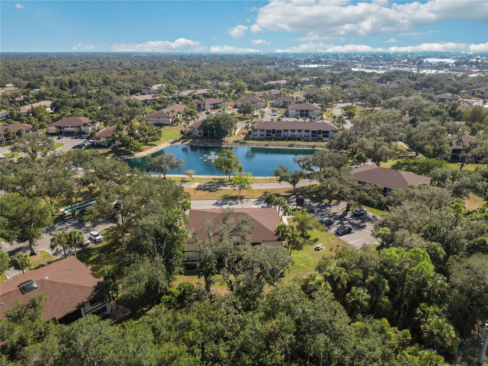 OAKS 03 - Residential