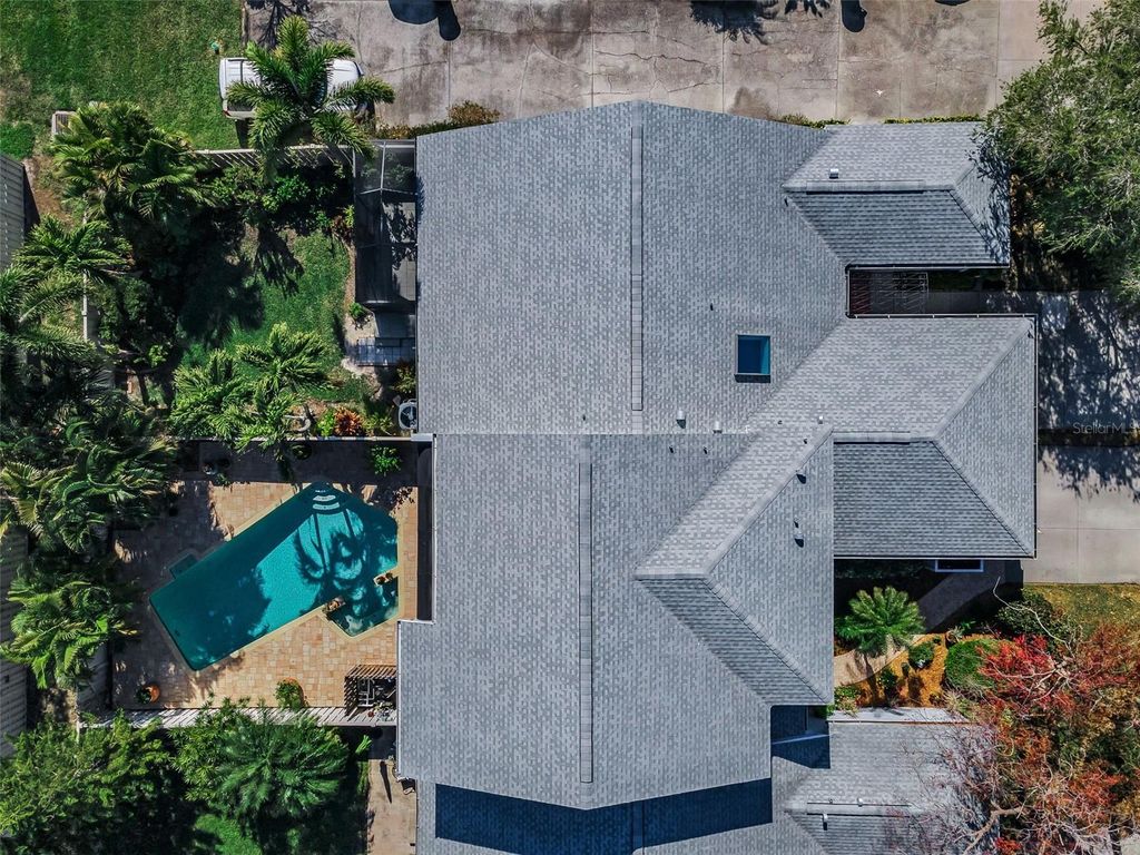 Photo of 990 San Carlos Court NE, St Petersburg, FL 33702 (MLS # TB8468554)