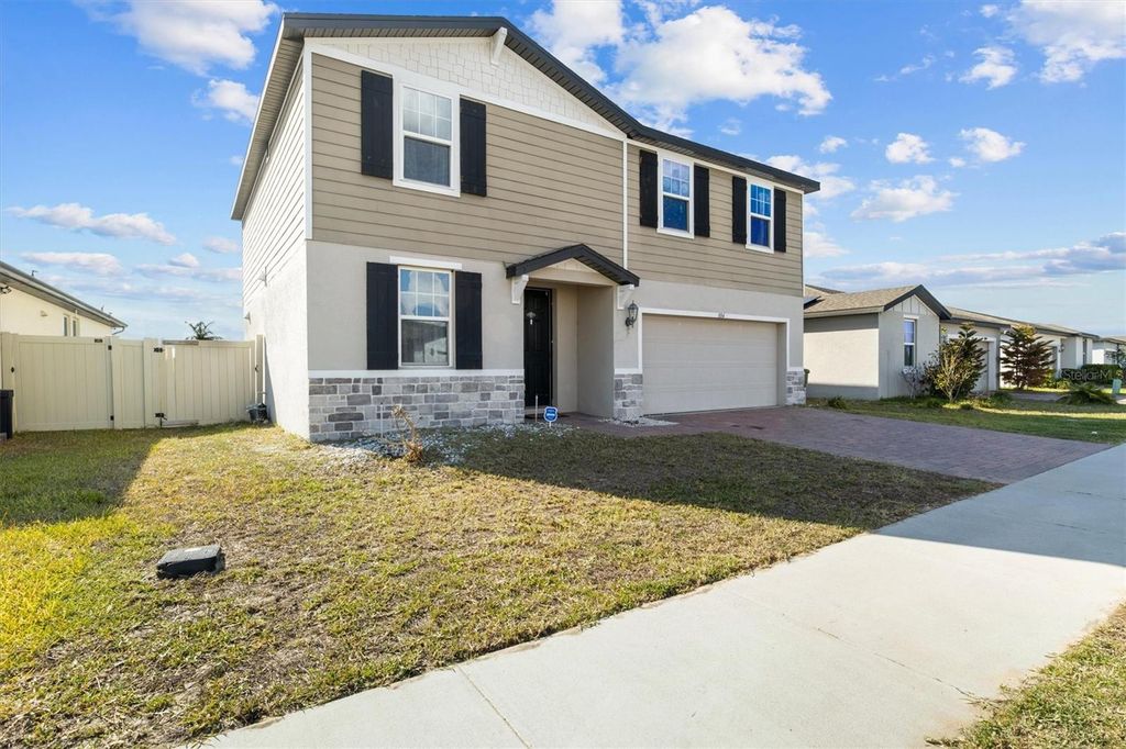 Photo of 884 Cambridge Drive, Winter Haven, FL 33881 (MLS # TB8502061)