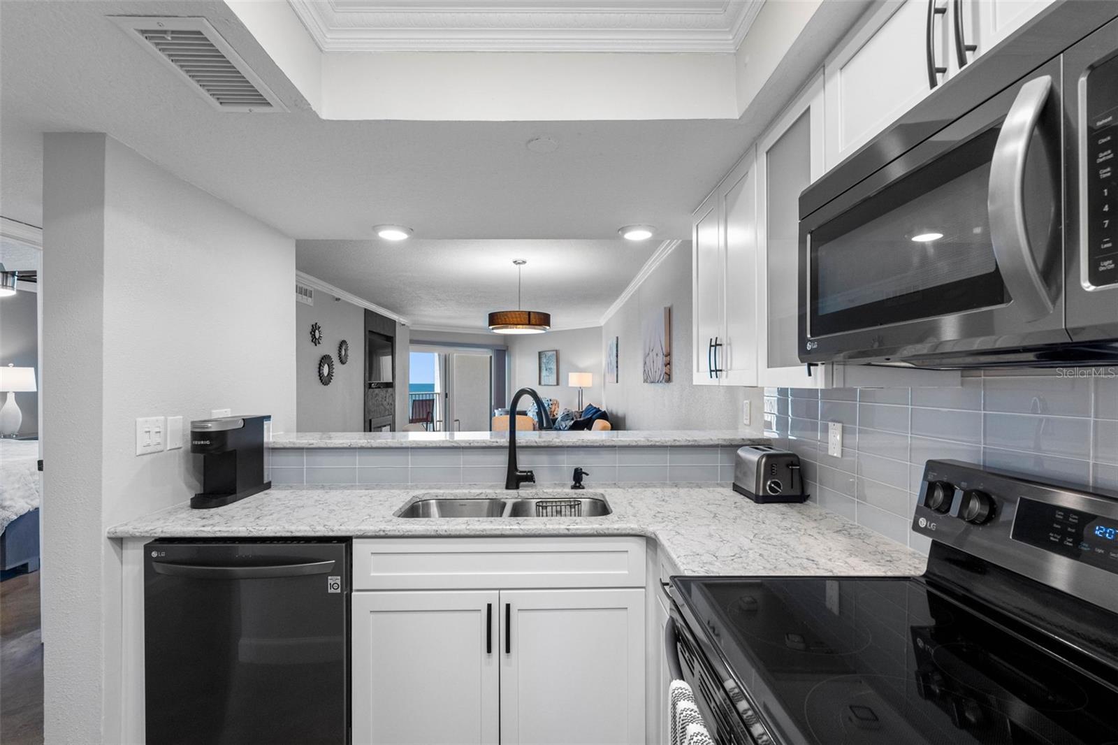 LIGHTHOUSE POINTE CONDO - Residential