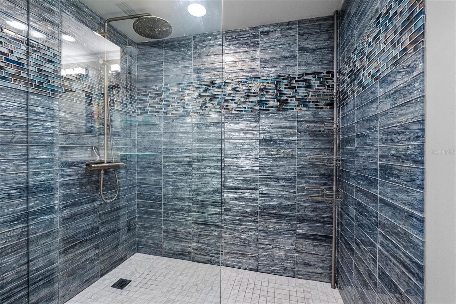 LIGHTHOUSE POINTE CONDO - Residential
