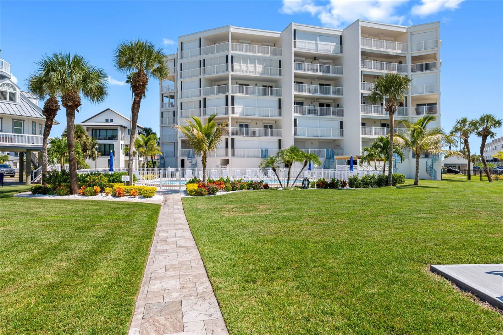 LIGHTHOUSE POINTE CONDO - Residential