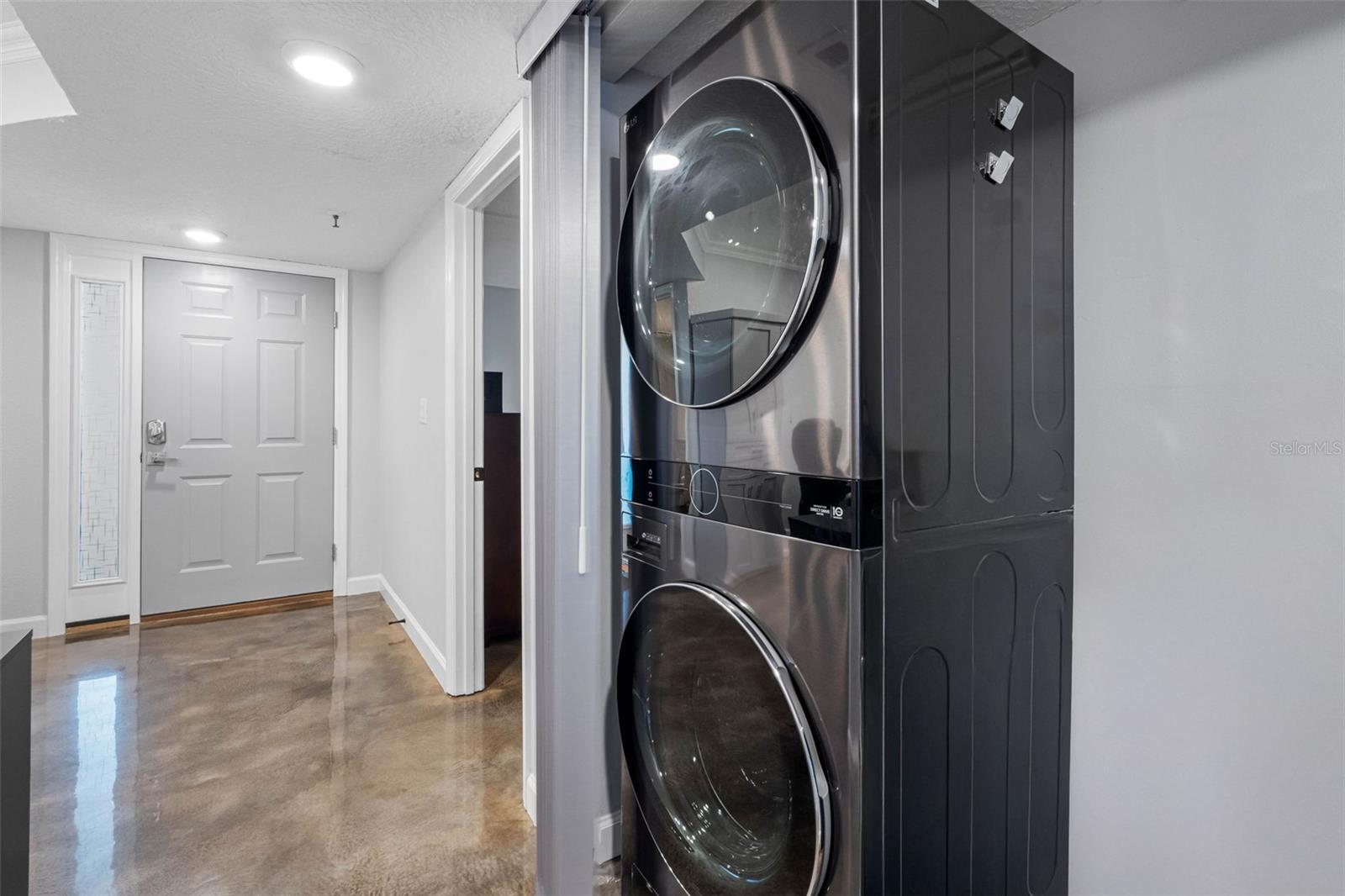LIGHTHOUSE POINTE CONDO - Residential