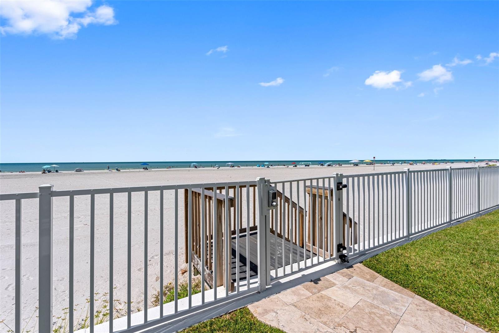 LIGHTHOUSE POINTE CONDO - Residential