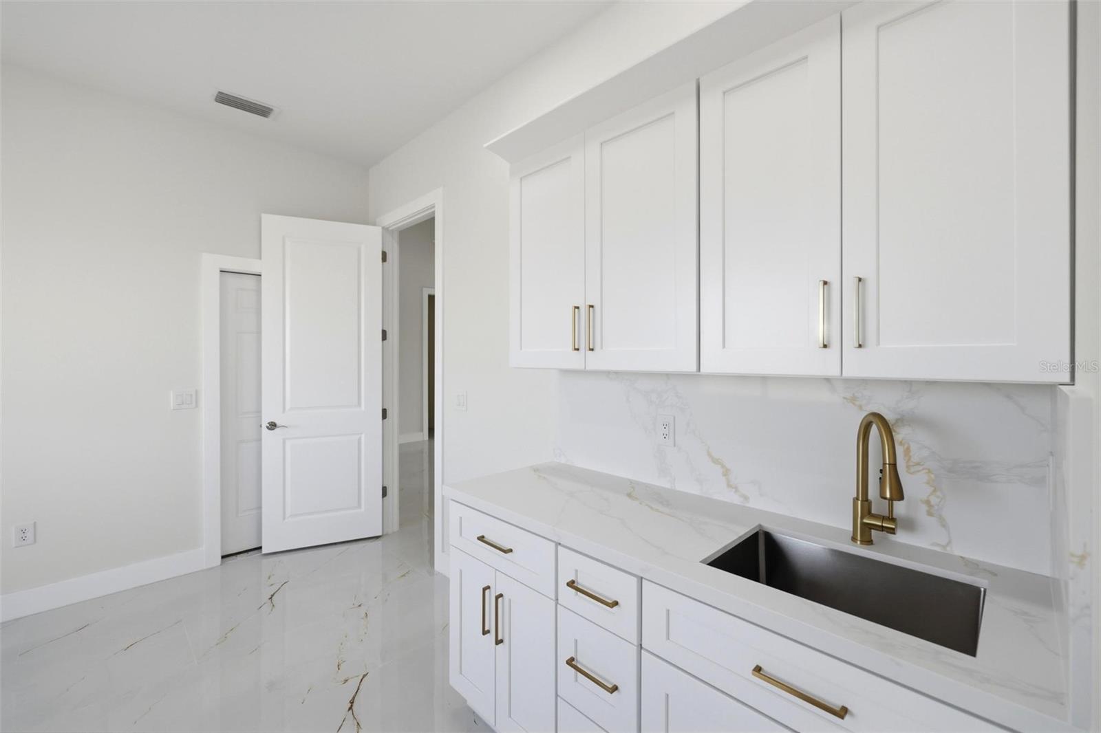 ROTONDA MEADOWS - Residential