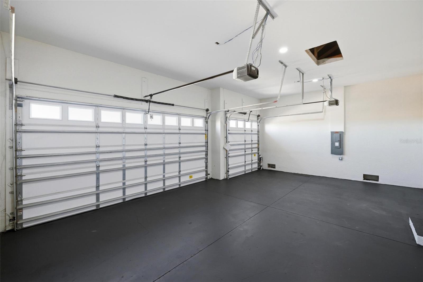 ROTONDA MEADOWS - Residential